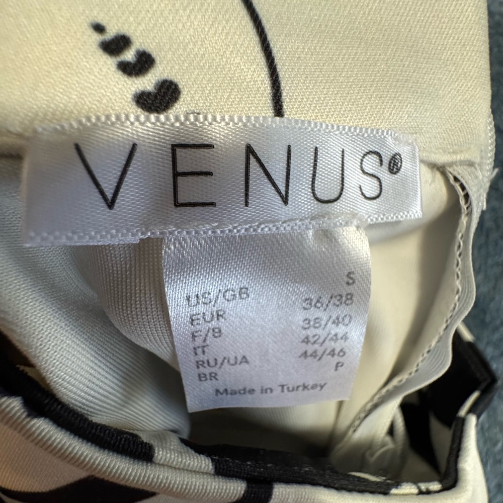 Venus Black & White Dress - Picture 4 of 6
